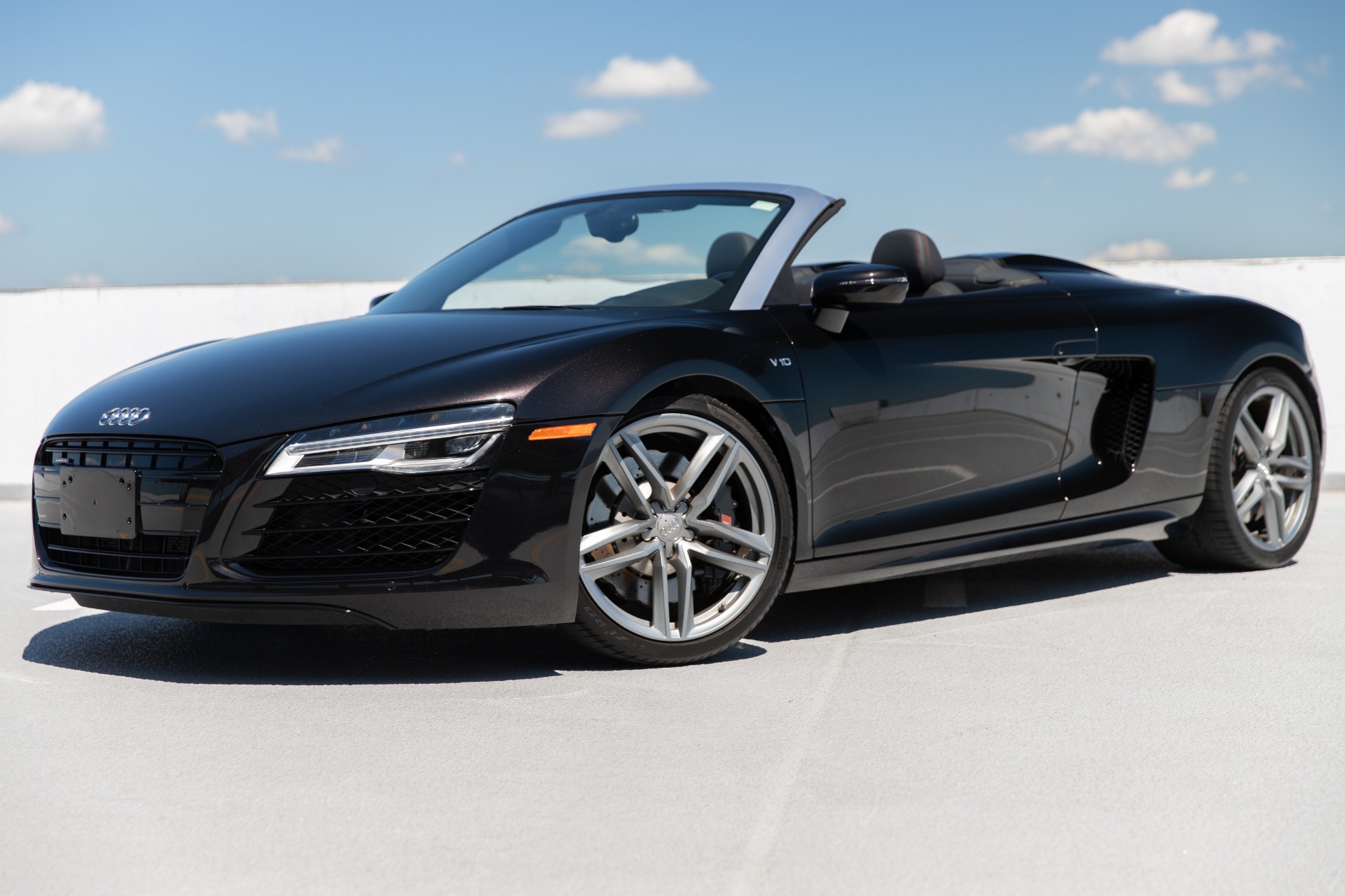 2014 Audi R8 V10 Spyder quattro manual's photo
