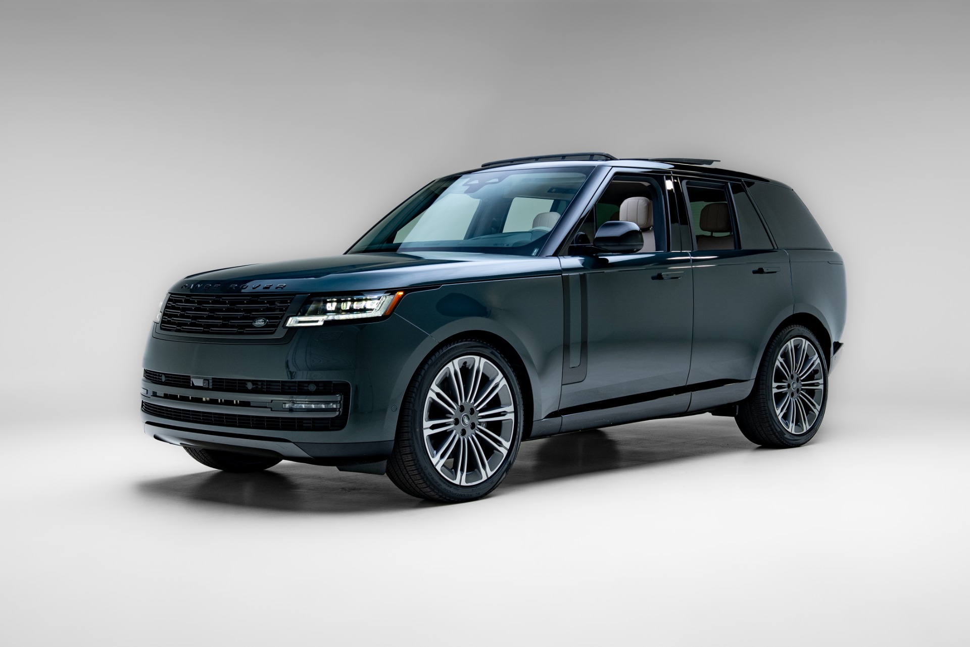 2024 Land Rover Range Rover 3.0 SE SWB's photo