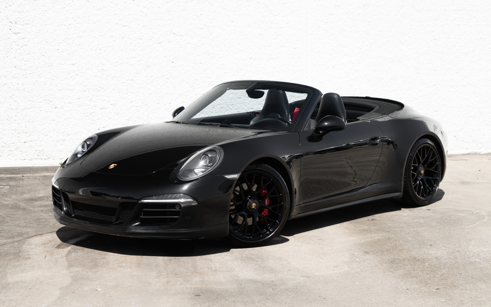 2016 Porsche 911 Carrera 4 GTS Cabriolet's photo
