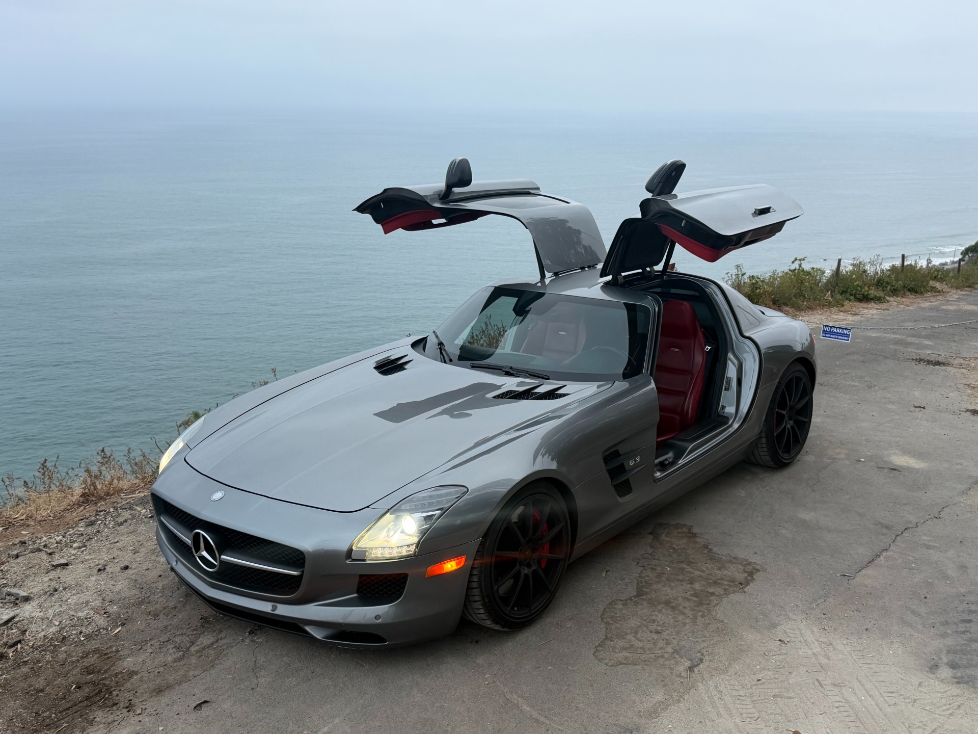 2012 Mercedes-Benz SLS AMG -'s photo