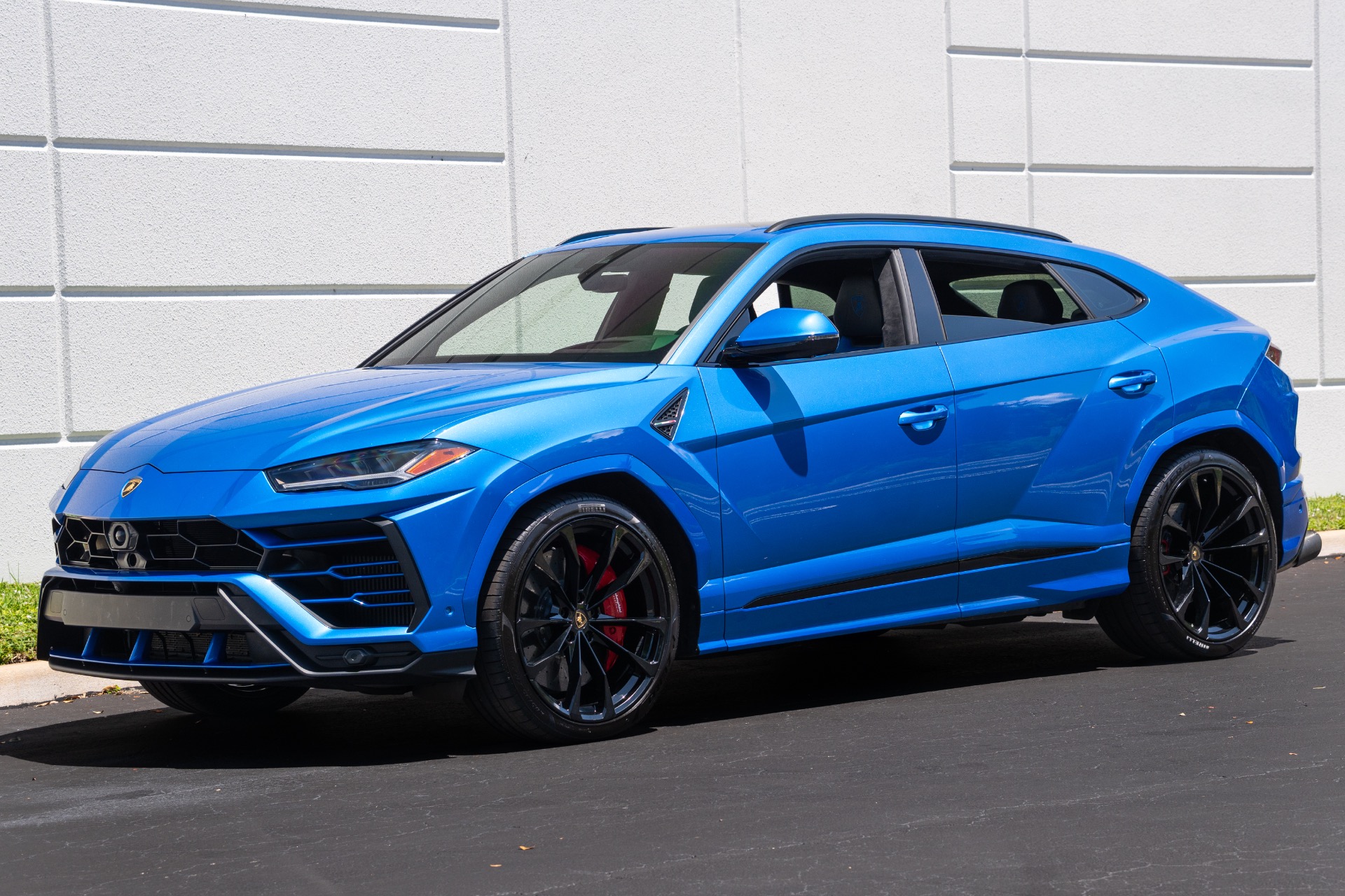 2019 Lamborghini Urus 4.0 V8's photo