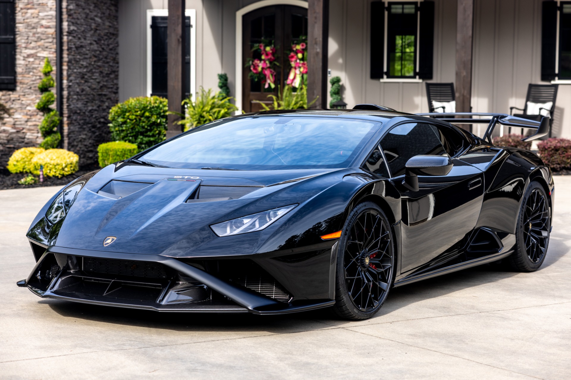2021 Lamborghini Huracan STO Coupe's photo