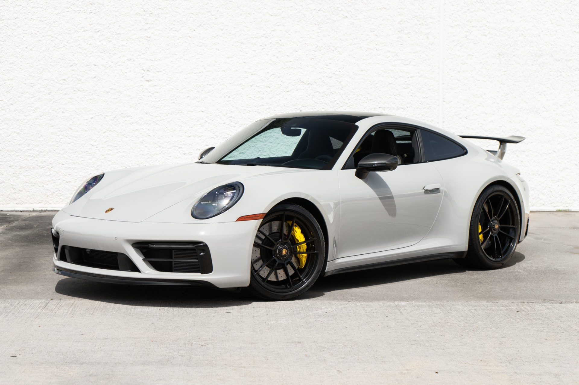 2022 Porsche 911 Carrera S Coupe's photo
