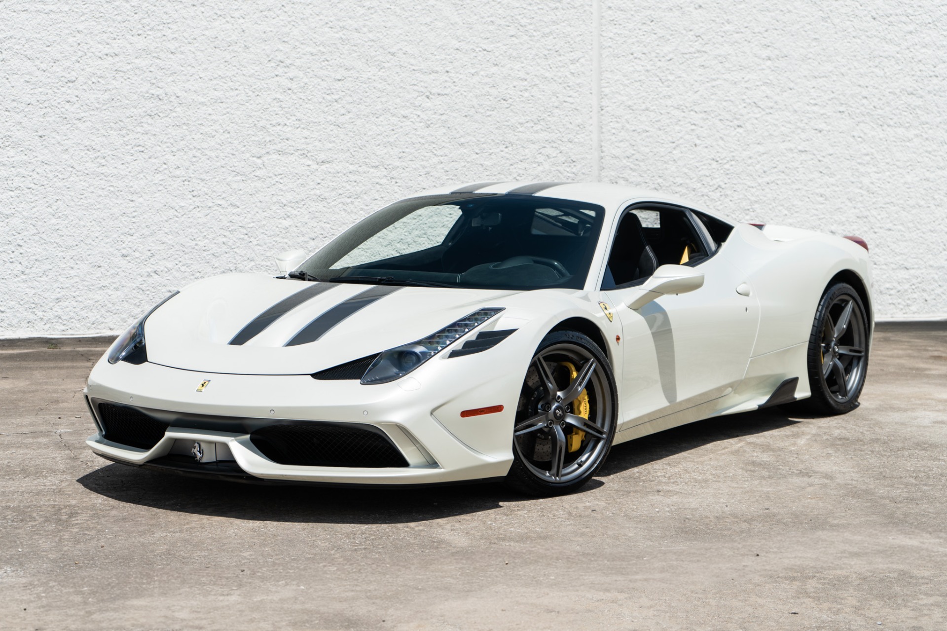 2015 Ferrari 458 -'s photo