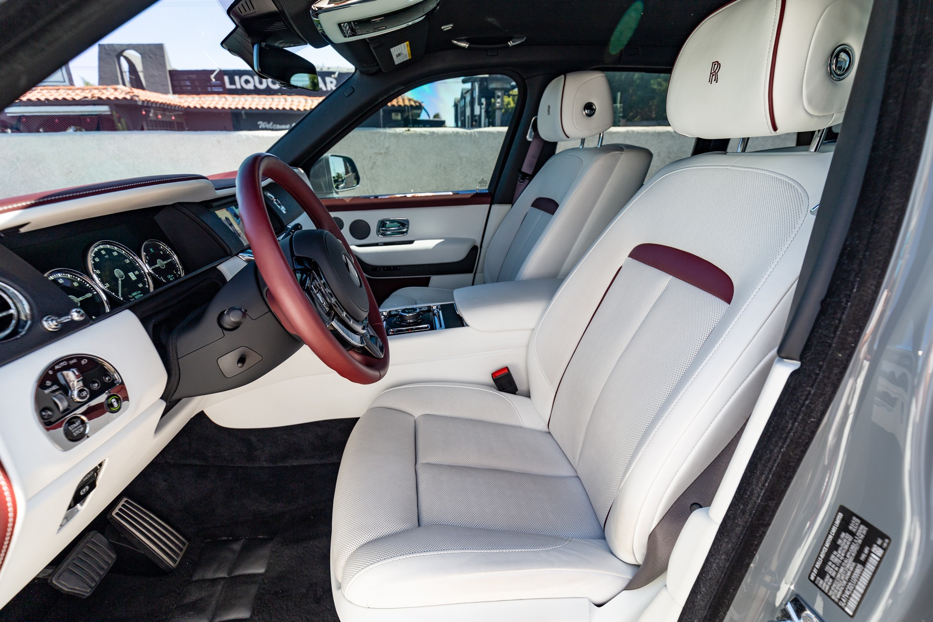 RollsRoyce Cullinan  SUV cho giới siêu giàu Việt  VnExpress