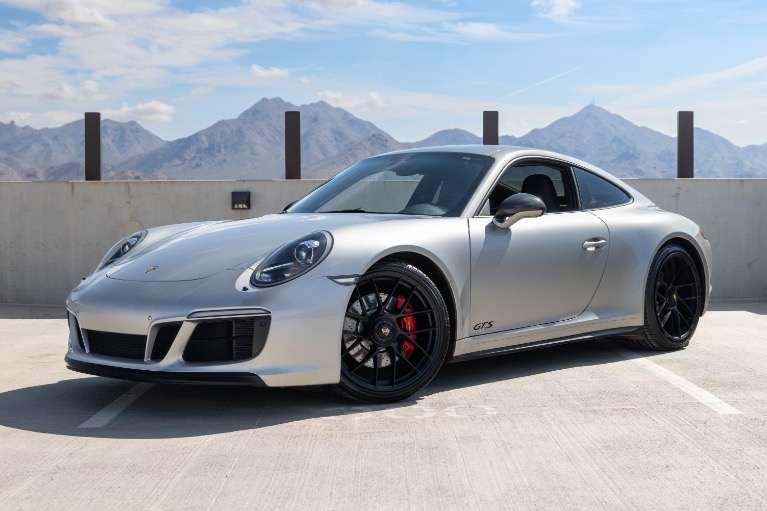 2018 Porsche 911 Carrera GTS