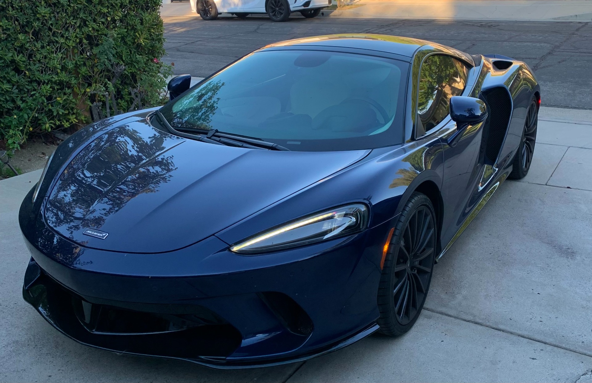 2020 McLaren GT Base - Photo 2