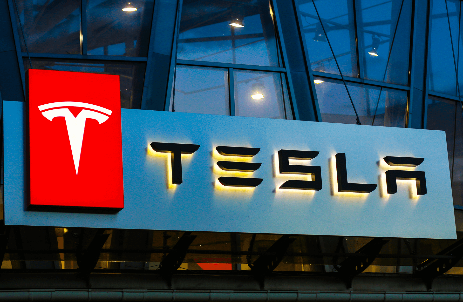selling a Tesla