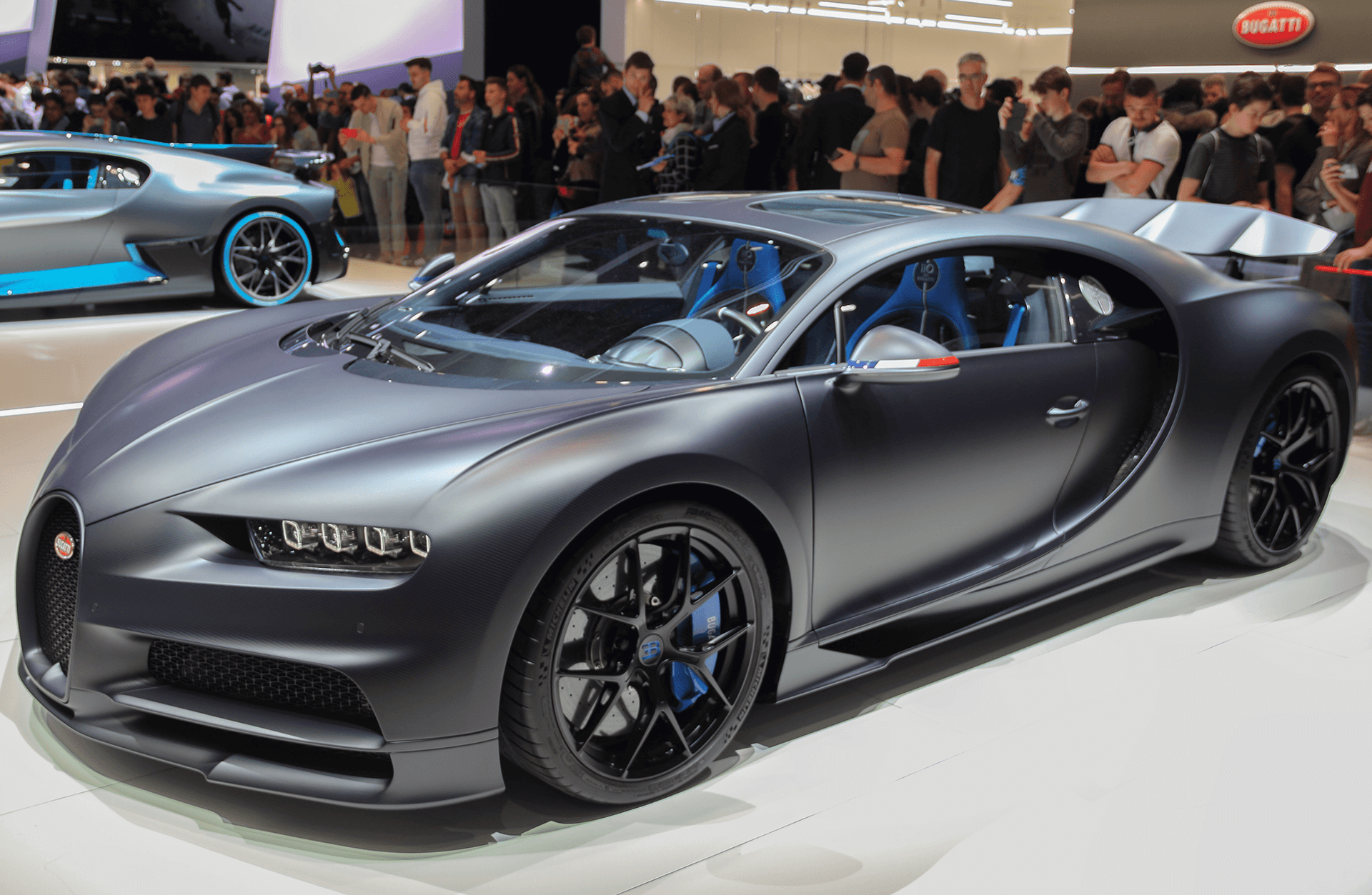 Bugatti Chiron Super Sport 300+ Hits Speeds in Excess of 300 MPH