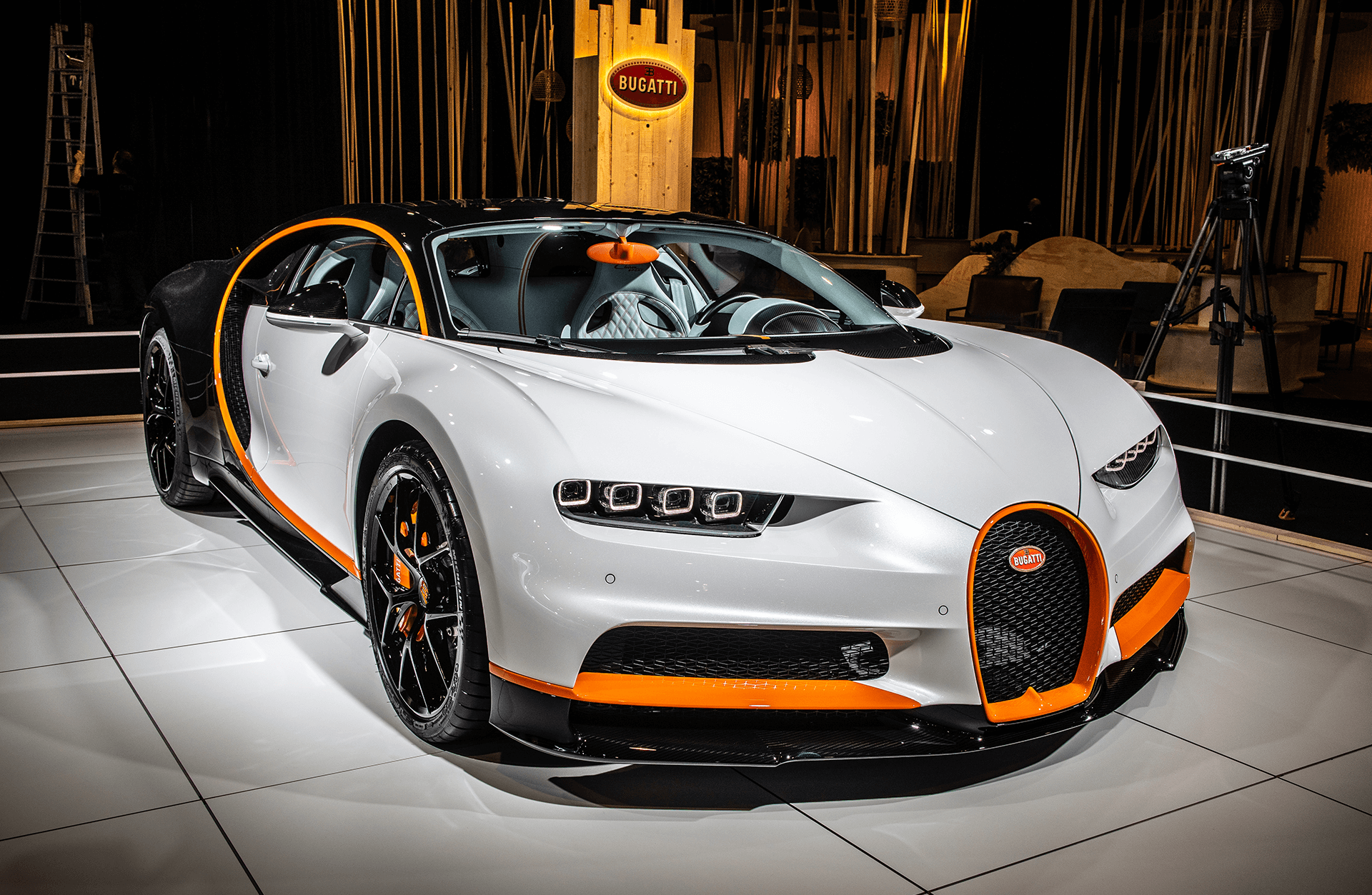 Bugatti Chiron Super Sport 300+ Hits Speeds in Excess of 300 MPH - iLusso